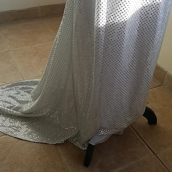 Bring in the New Year like you mean it!! - Picture 4 of 8